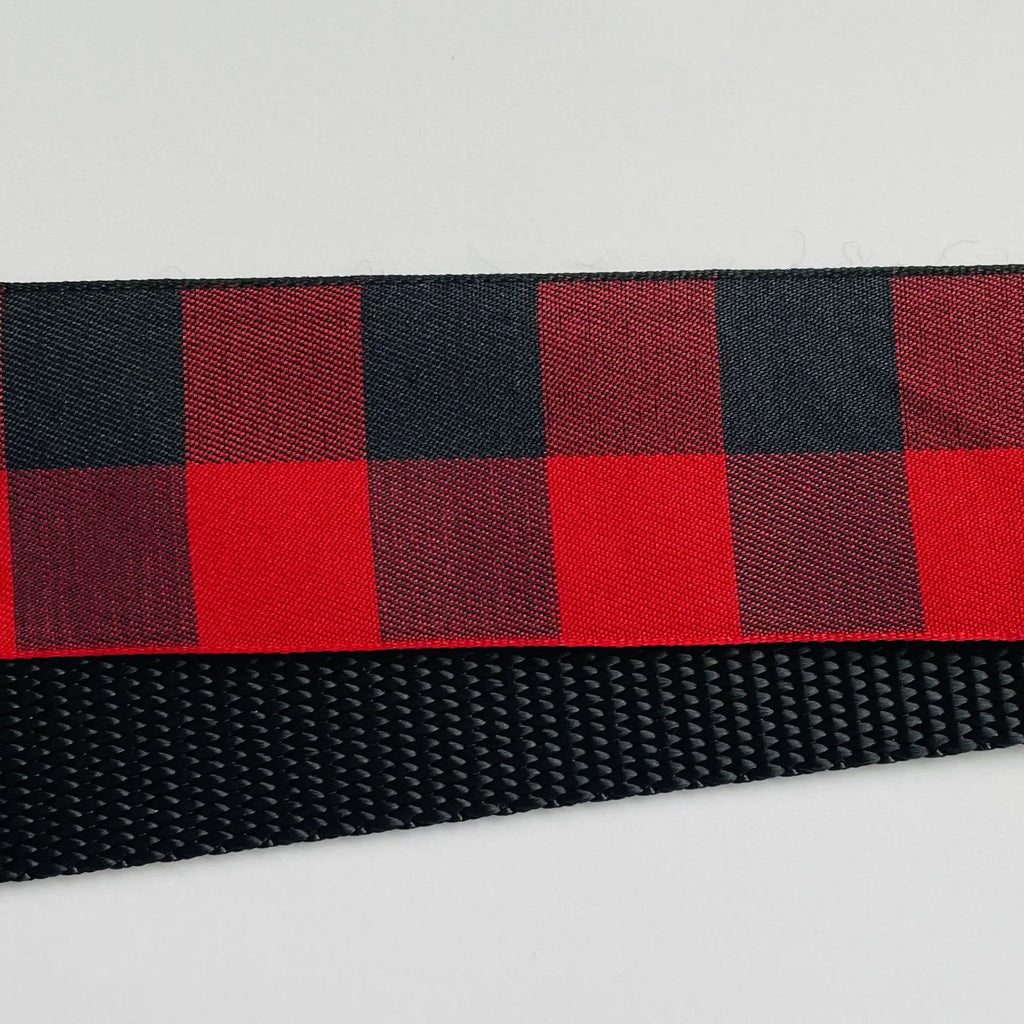 Hidden Prong Dog Training Collar with Black and Red Blocks Design